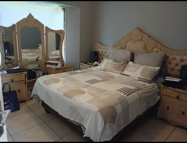 2.5 BEDROOM SIMPLEX FOR SALE IN BELLAIR